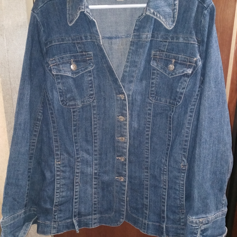 Dressbarn Denim jean jacket sz 18/20